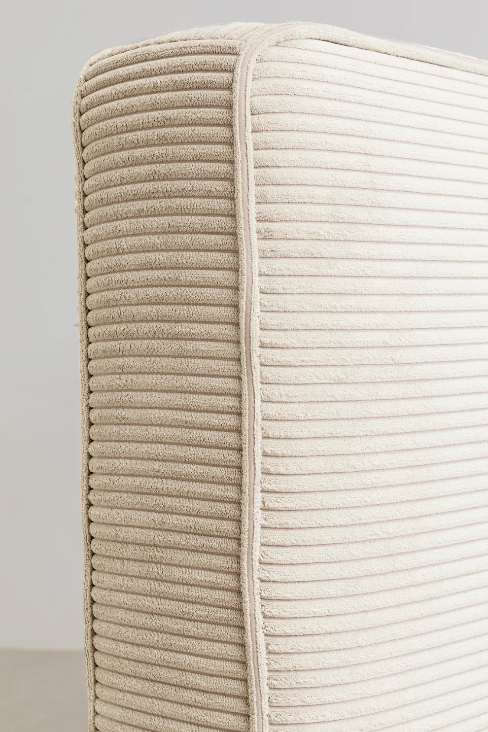 Bed East Side Cord Creme 160x200cm