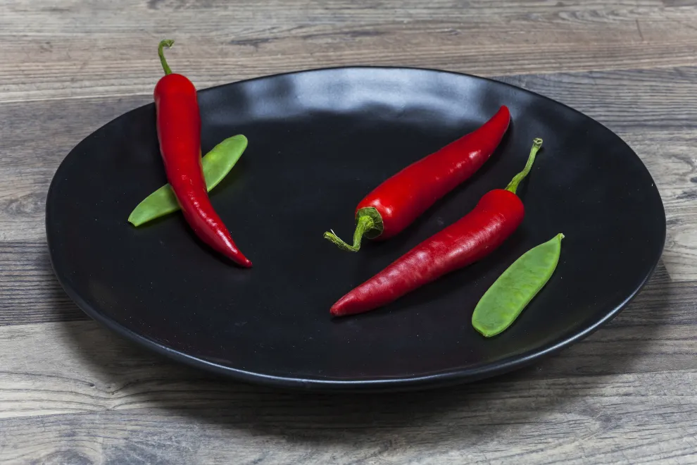 Bord Organic Zwart Ø26cm