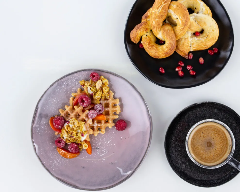 Bord Organic Zwart Ø20cm