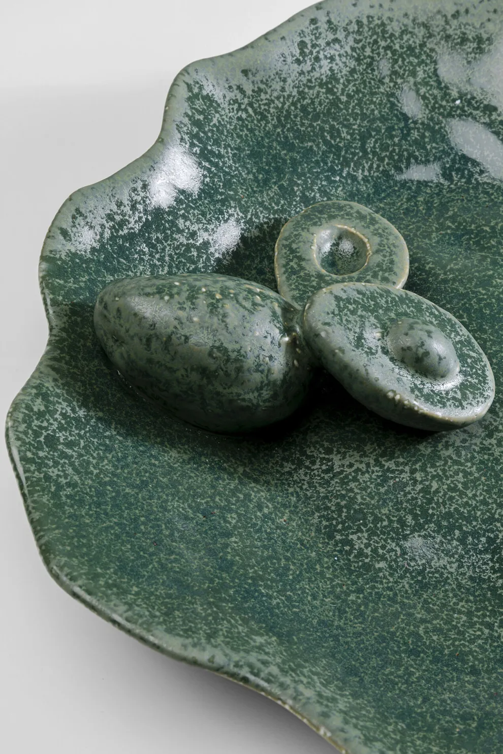 Deco Schaal Avocados 40cm