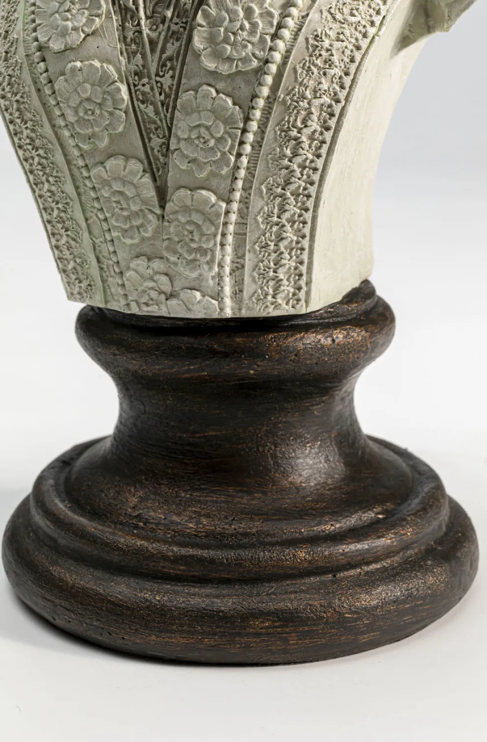 Decofiguur Sir Leopard Wit