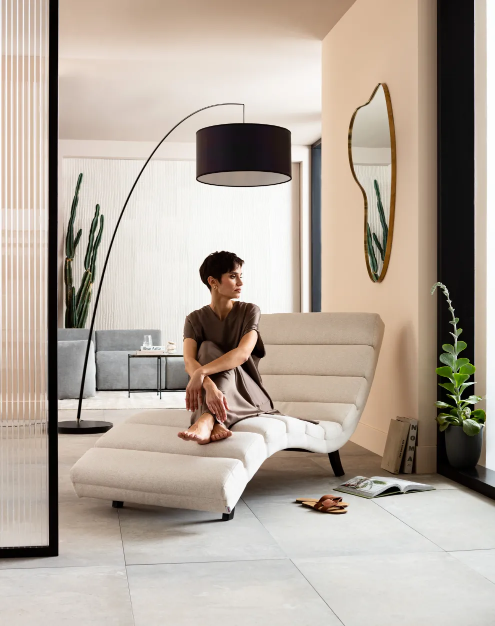 Spiegel Shape Messing 110x120cm